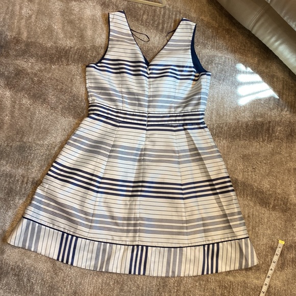 Jessica Simpson A-line Navy Striped n white dress back zipper two pockets Sz 12 - Picture 9 of 12